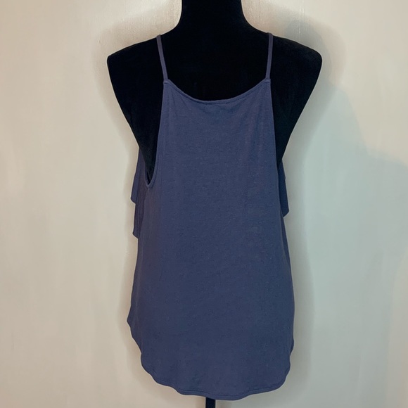 ⭐️Express Ruffle Tank Top - Picture 3 of 7